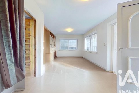 Talo myytävänä El Vendrell, Tarragona, Espanja, 4 makuuhuonetta, 163 m2 No. 152673 - kuva 11