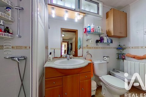 Talo myytävänä El Vendrell, Tarragona, Espanja, 4 makuuhuonetta, 163 m2 No. 152673 - kuva 25