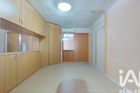 Talo myytävänä El Vendrell, Tarragona, Espanja, 4 makuuhuonetta, 163 m2 No. 152673 - kuva 24