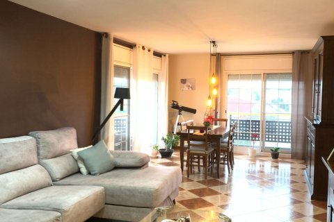 Duplex a Camarles, Tarragona, Spagna 4 camere da letto, 275 mq. N° 152672