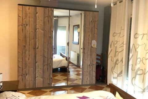 Tvåvåningslägenhet till salu i Camarles, Tarragona, Spanien 4 sovrum, 275 kvm. Nr. 152672 - foto 7