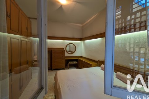 Apartment for sale in Barcelona, Spain 4 bedrooms, 135 sq.m. No. 152670 - photo 8