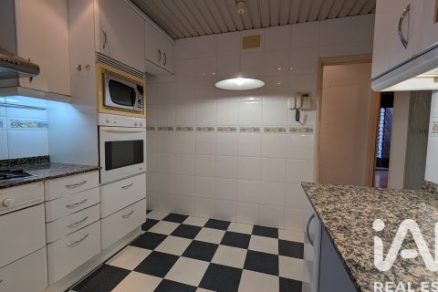 Apartment for sale in Barcelona, Spain 4 bedrooms, 135 sq.m. No. 152670 - photo 17