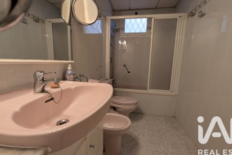 Apartment for sale in Barcelona, Spain 4 bedrooms, 135 sq.m. No. 152670 - photo 30