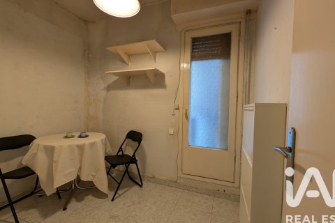 Apartment for sale in Barcelona, Spain 4 bedrooms, 135 sq.m. No. 152670 - photo 29