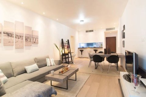Apartamento en Madrid, España 2 dormitorios, 76 m2 No. 180044