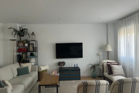 Apartamento en Madrid, España 2 dormitorios, 84 m2 No. 180043