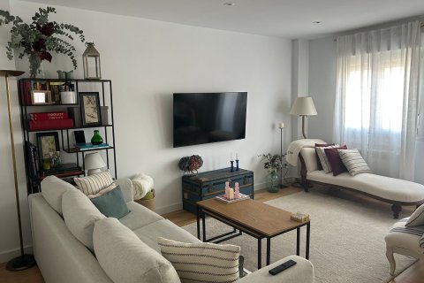 Apartamento en venta en Madrid, España 2 dormitorios, 84 m2 No. 180043 - foto 3