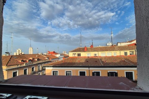 Apartament w Madrid, Hiszpania 2 sypialnie, 56 mkw. nr 180045 – zdjęcie 17