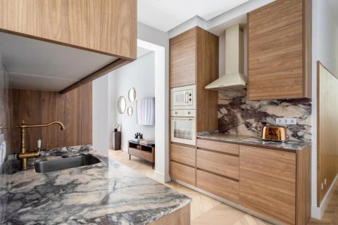Dzīvoklis pārdošanā Madrid, Spānijā 2 istabas, 73 m2 Nr. 180046 - attēls 13