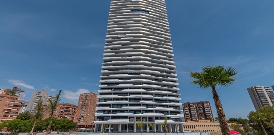 Appartamento a Benidorm, Alicante, Spagna 3 camere da letto, 161 mq. N° 180048