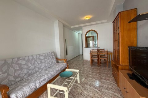 Продажа квартиры в Торревьеха, Аликанте, Испания 2 спальни, 85м2 №196081 - фото 3