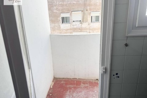 Продажа квартиры в Пуэрто-де-Сагунто, Валенсия, Испания 2 спальни, 77м2 №196079 - фото 15