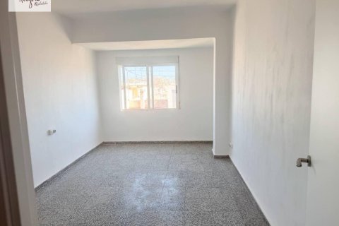 Продажа квартиры в Пуэрто-де-Сагунто, Валенсия, Испания 2 спальни, 77м2 №196079 - фото 9