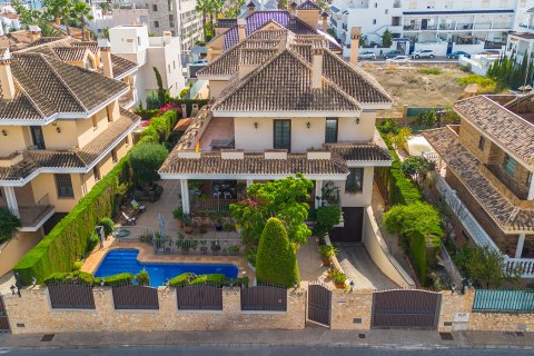 Villa à vendre La Veleta, Alicante, Espagne, 6 chambres, 728 m2 No. 139191 - photo 10