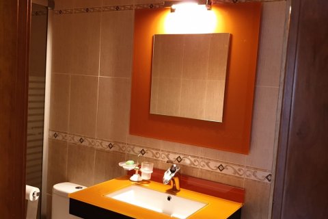 Продажа дома в Леон, Испания 6 спален, 700м2 №154062 - фото 18