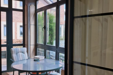 Продажа дома в Леон, Испания 6 спален, 700м2 №154062 - фото 4