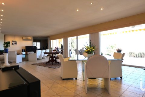 House for sale in San Jorge, Castellon, Spain 5 bedrooms, 725 sq.m. No. 154058 - photo 10