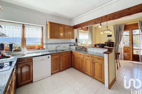 Продажа дома в Лерида, Испания 5 спален, 315м2 №154061 - фото 4