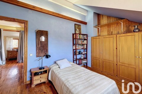 Продажа дома в Лерида, Испания 5 спален, 315м2 №154061 - фото 26