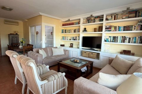 Villa till salu i Calpe, Alicante, Spanien 4 sovrum, 287 kvm. Nr. 163126 - foto 9