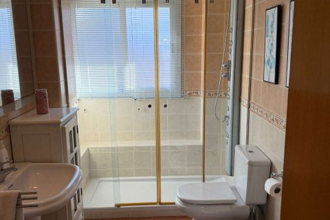 Villa till salu i Calpe, Alicante, Spanien 4 sovrum, 287 kvm. Nr. 163126 - foto 19