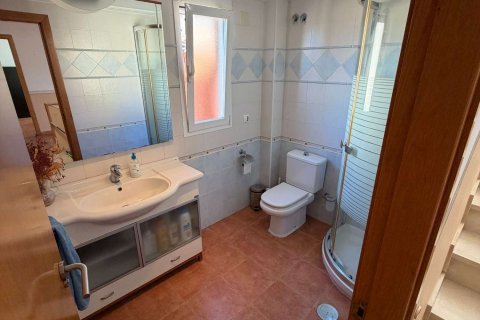 Villa till salu i Calpe, Alicante, Spanien 4 sovrum, 287 kvm. Nr. 163126 - foto 4