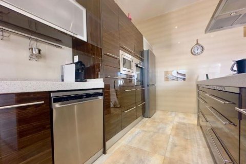 Huvila myytävänä Torre de la Horadada, Alicante, Espanja, 4 makuuhuonetta, 144 m2 No. 163129 - kuva 18