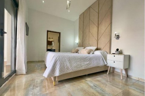 Huvila myytävänä Torre de la Horadada, Alicante, Espanja, 4 makuuhuonetta, 144 m2 No. 163129 - kuva 24