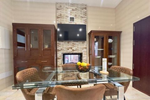 Huvila myytävänä Torre de la Horadada, Alicante, Espanja, 4 makuuhuonetta, 144 m2 No. 163129 - kuva 20