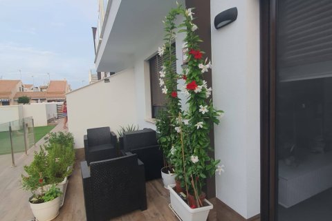 Villa a San Pedro del Pinatar, Murcia, Spagna 2 camere da letto, 92 mq. N° 163128