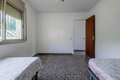 Talo myytävänä Sant Iscle de Vallalta, Barcelona, Espanja, 5 makuuhuonetta, 192 m2 No. 192366 - kuva 18