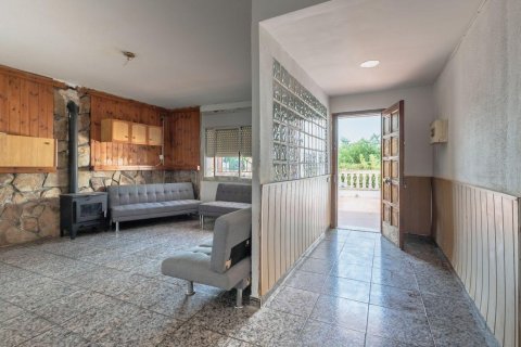 Talo myytävänä Sant Iscle de Vallalta, Barcelona, Espanja, 5 makuuhuonetta, 192 m2 No. 192366 - kuva 9