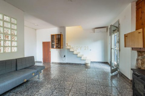 Talo myytävänä Sant Iscle de Vallalta, Barcelona, Espanja, 5 makuuhuonetta, 192 m2 No. 192366 - kuva 6