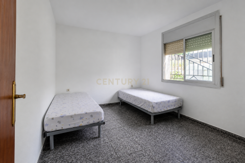 Talo myytävänä Sant Iscle de Vallalta, Barcelona, Espanja, 5 makuuhuonetta, 192 m2 No. 192366 - kuva 17