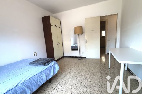 Apartment for sale in Sabadell, Barcelona, Spain 5 bedrooms,  No. 188295 - photo 13