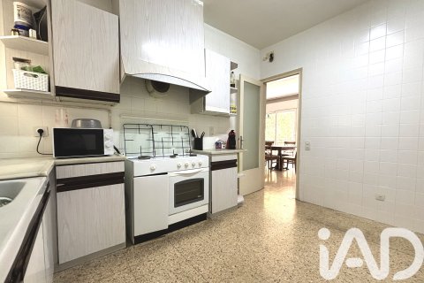 Apartment for sale in Sabadell, Barcelona, Spain 5 bedrooms,  No. 188295 - photo 27