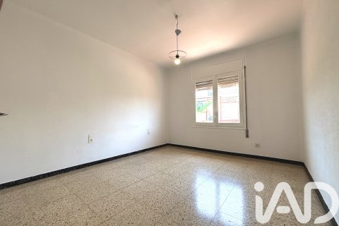 Apartment for sale in Sabadell, Barcelona, Spain 5 bedrooms,  No. 188295 - photo 16