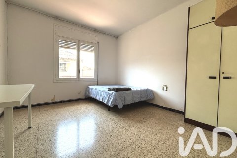 Apartment for sale in Sabadell, Barcelona, Spain 5 bedrooms,  No. 188295 - photo 11