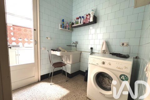 Apartment for sale in Sabadell, Barcelona, Spain 5 bedrooms,  No. 188295 - photo 28