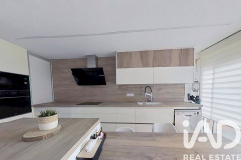 Townhouse for sale in Cambrils, Tarragona, Spain 4 bedrooms, 143 sq.m. No. 188294 - photo 16