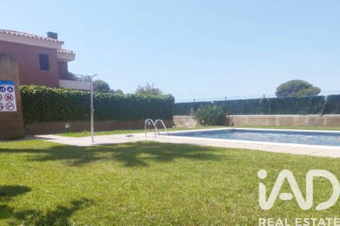 Townhouse for sale in Cambrils, Tarragona, Spain 4 bedrooms, 143 sq.m. No. 188294 - photo 2
