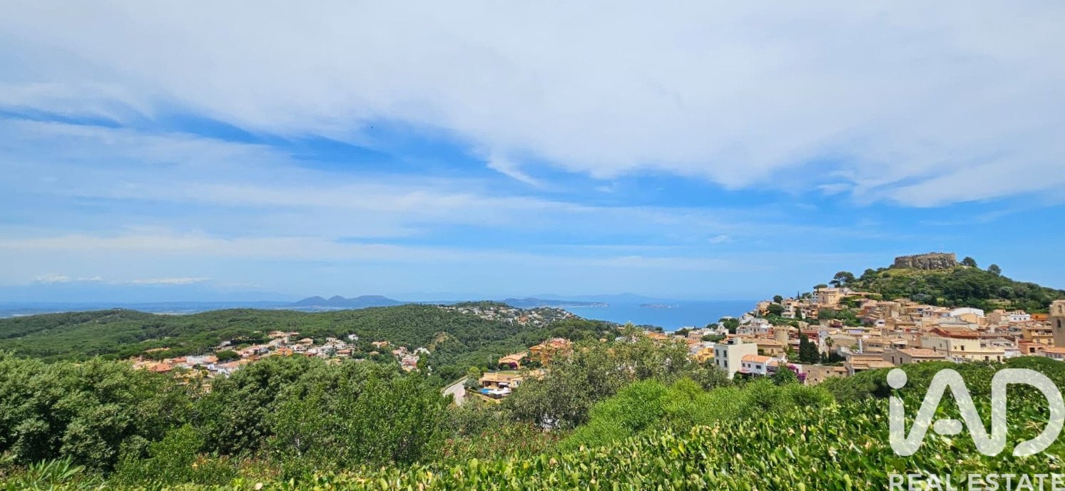 Tontti Begur, Girona, Espanja 858 m2 No. 172060