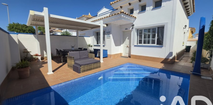 Radhus i Murcia, Spanien 2 sovrum, 65.6 kvm. Nr. 172059