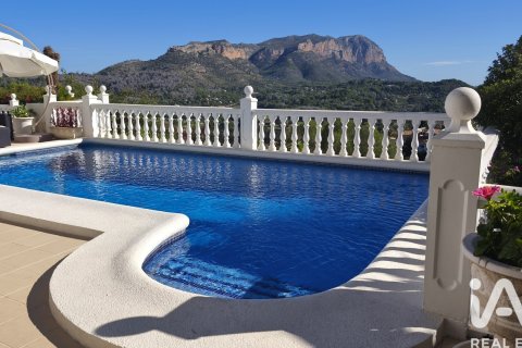House à vendre à Pedreguer, Alicante, Espagne, 6 chambres, 394 m2 No. 172061 - photo 2