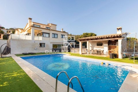 Willa w Calonge, Girona, Hiszpania 6 sypialni, 535 mkw. nr 176789