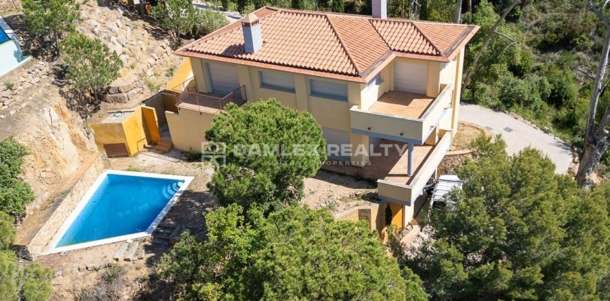 Willa w Sant Feliu de Guixols, Girona, Hiszpania 4 sypialnie, 326 mkw. nr 176788
