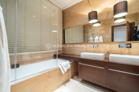 Dom w Santa Cristina d'Aro, Girona, Hiszpania 5 sypialni, 575 mkw. nr 176786 – zdjęcie 30