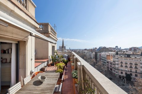 Apartment for sale in Barcelona, Spain 5 bedrooms, 385 sq.m. No. 160746 - photo 30