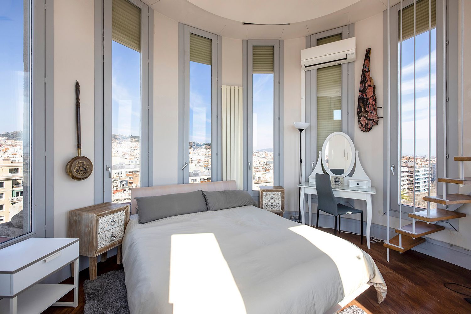 Dzīvoklis Barcelona, Spānijā 5 istabas, 385 m2 Nr. 160746